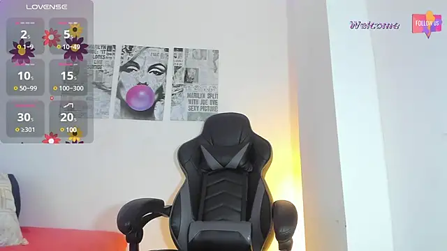 MEGANTARLY09 online show from January 24, 2:07 am