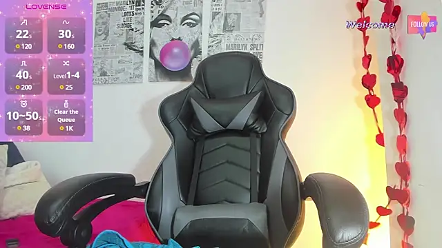 MEGANTARLY09 online show from March 11, 5:49 am