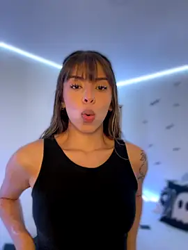 AmmyCollinsW online show from October 29, 9:38 pm