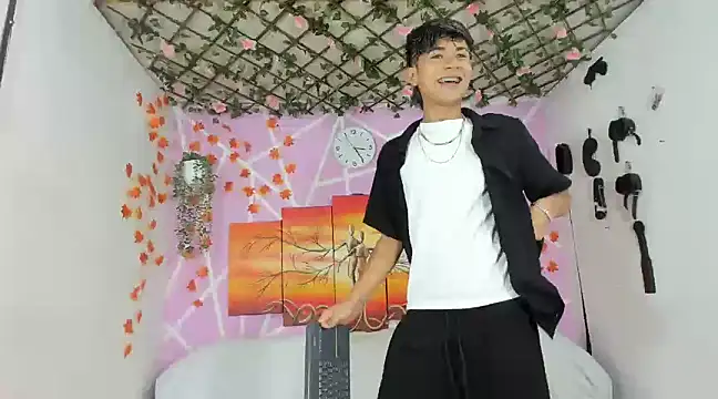 Snapshot of Fresahot2005 chatting on March 6, 8:27 pm Fresahot2005 online show from March 6, 8:27 pm