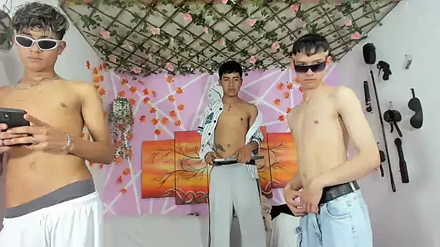 Snapshot of Fresahot2005 chatting on March 10, 10:55 pm Fresahot2005 online show from March 10, 10:55 pm