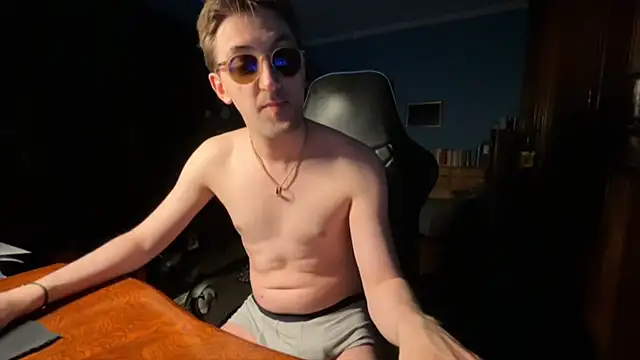 Stefisexy91 online show from May 2, 6:02 pm