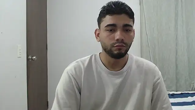 Snapshot of Dante_Damare chatting on October 15, 10:54 pm Dante Damare online show from October 15, 10:54 pm