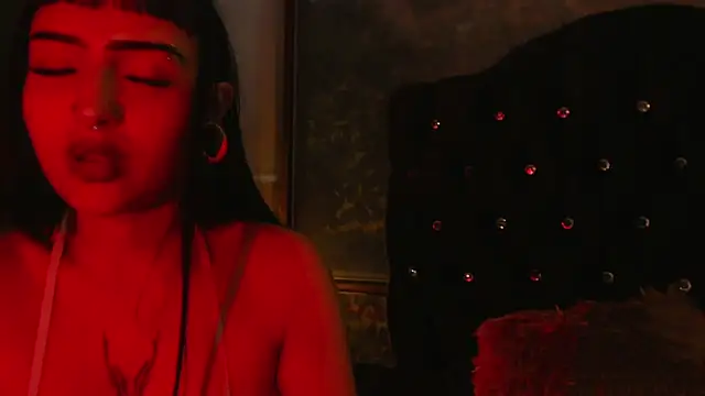 Cintya Kros online show from November 12, 8:19 pm