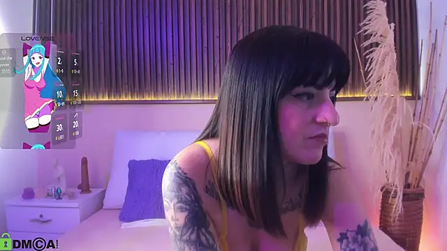 Liz grey  online show from March 20, 8:25 pm