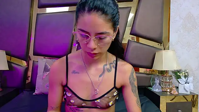 NicoleEsposito online show from February 20, 12:49 pm