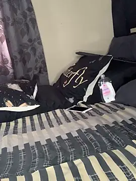 cardibabe online show from November 9, 3:32 pm