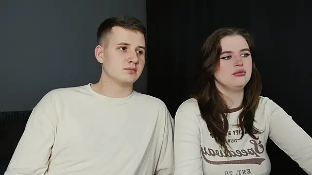 Snapshot of Pinku_kitsune chatting on March 20, 9:02 pm Pinku kitsune online show from March 20, 9:02 pm