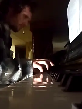 luke thighwalker2469 online show from December 29, 5:31 am