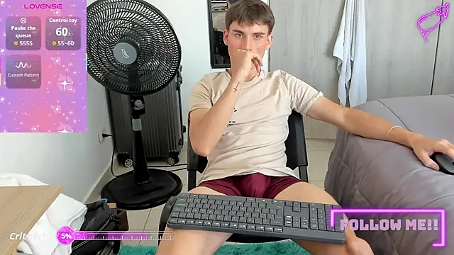 Snapshot of jackson_millers chatting on July 25, 7:55 pm jackson millers online show from July 25, 7:55 pm