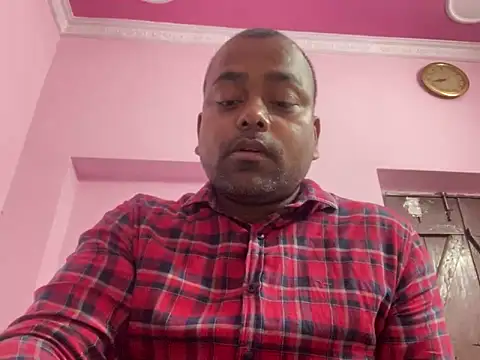 Snapshot of princeraj42 chatting on March 20, 1:04 pm princeraj42 online show from March 20, 1:04 pm