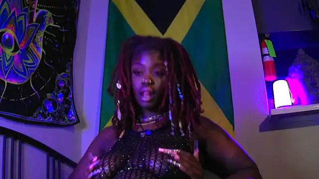 Snapshot of Tatithegoddess chatting on January 5, 11:15 am Tatithegoddess online show from January 5, 11:15 am