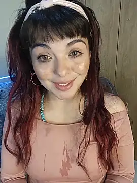Snapshot of Winona-miu chatting on June 14, 2:24 am Winona-miu online show from June 14, 2:24 am
