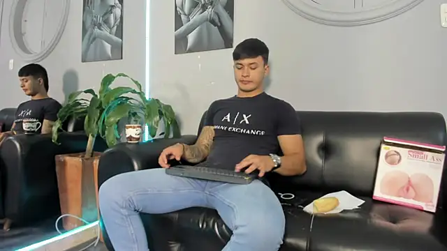 Cristopher strong online show from March 7, 12:45 pm