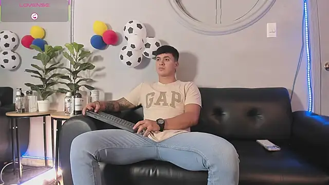 Cristopher strong online show from July 1, 12:40 pm
