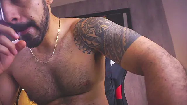 king hard online show from April 25, 10:18 am