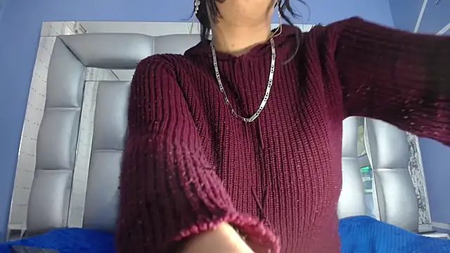 Snapshot of angelina_ny chatting on December 14, 11:18 am angelina ny online show from December 14, 11:18 am