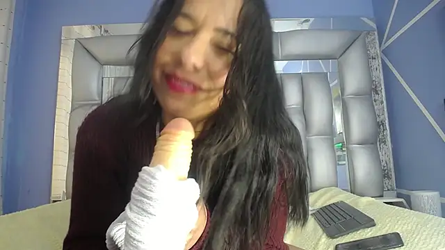 Snapshot of angelina_ny chatting on December 29, 12:55 pm angelina ny online show from December 29, 12:55 pm