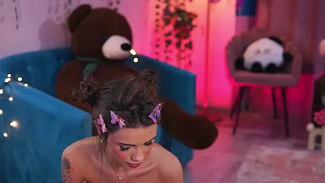 Snapshot of TheAyana chatting on February 26, 4:24 pm TheAyana online show from February 26, 4:24 pm