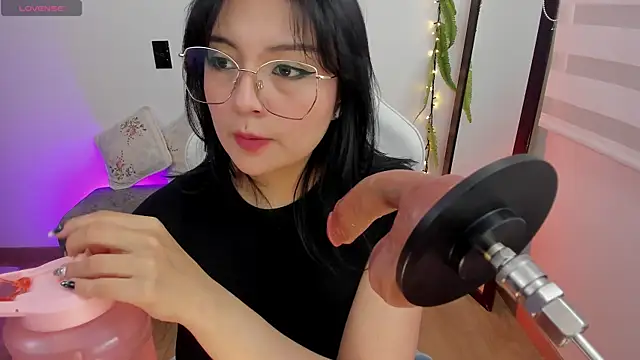 Hannya moon online show from April 24, 5:37 pm