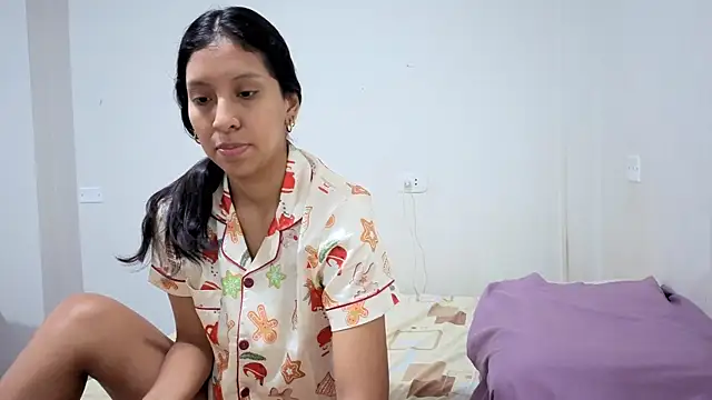 melody2429 online show from May 7, 1:49 pm