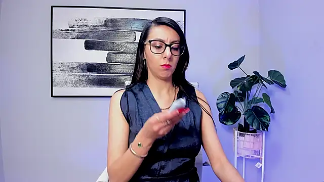 luna willians online show from January 29, 12:56 pm