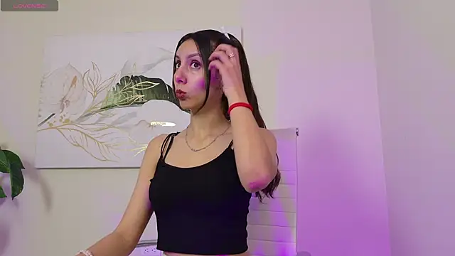 luna willians online show from April 21, 5:17 pm