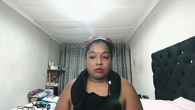 Indianmayaxoxo online show from November 3, 2:51 pm