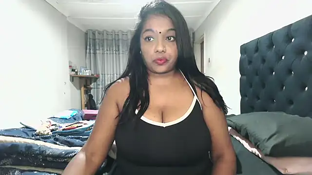 Snapshot of Indianmayaxoxo chatting on May 9, 3:28 pm Indianmayaxoxo online show from May 9, 3:28 pm