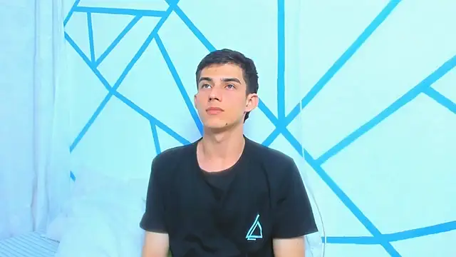 liam scott77 online show from February 6, 9:06 pm