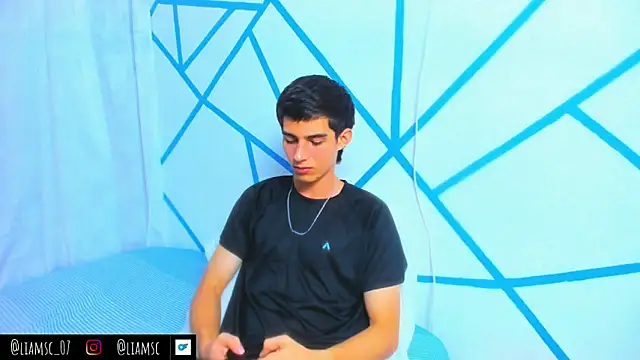 liam scott77 online show from September 26, 3:38 pm