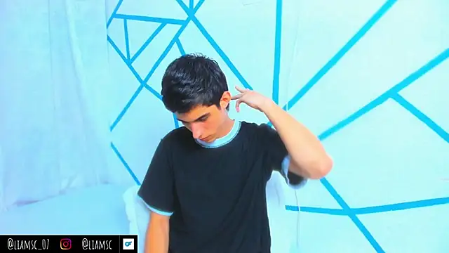 liam scott77 online show from October 2, 12:28 am