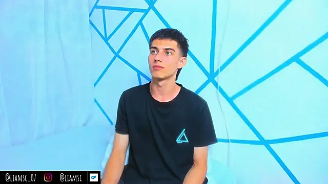 liam scott77 online show from October 2, 11:12 pm