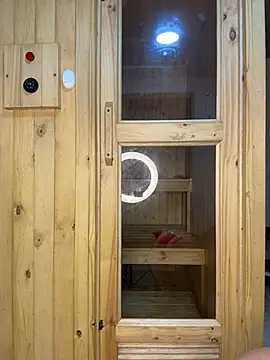 Barbielatinas online show from March 28, 10:31 pm