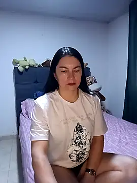 Snapshot of renata_hot1 chatting on September 12, 11:15 pm renata hot1 online show from September 12, 11:15 pm