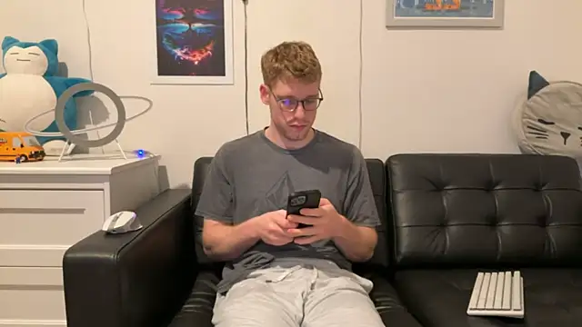 BlueEyedTallGuy94 online show from December 16, 4:23 am