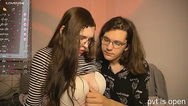 Snapshot of passiondesire_ chatting on September 14, 8:02 am passiondesire  online show from September 14, 8:02 am