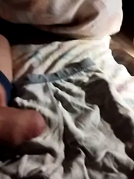 Grig1982 online show from October 28, 5:04 pm