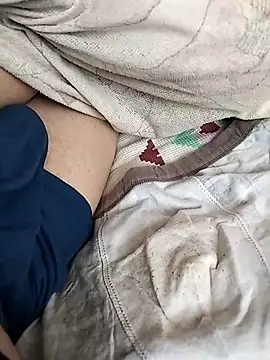 Grig1982 online show from April 16, 5:52 am