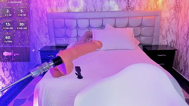 LYEN RAE online show from January 3, 2:10 am