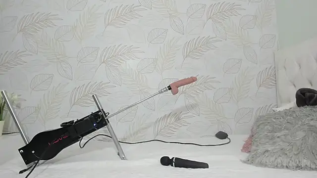 TianaReedd online show from January 16, 12:31 pm