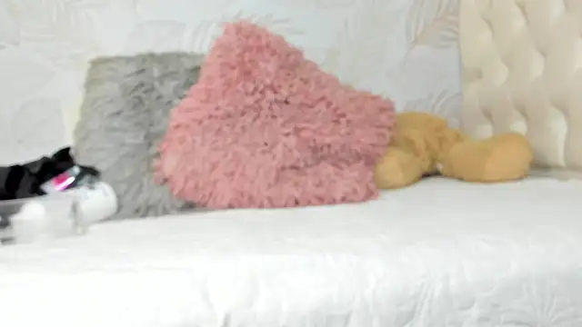 TianaReedd online show from January 22, 12:27 pm