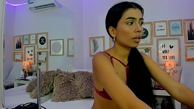 TianaReedd online show from January 31, 1:02 pm