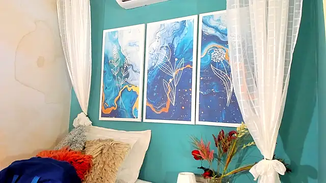 TianaReedd online show from March 12, 12:47 pm