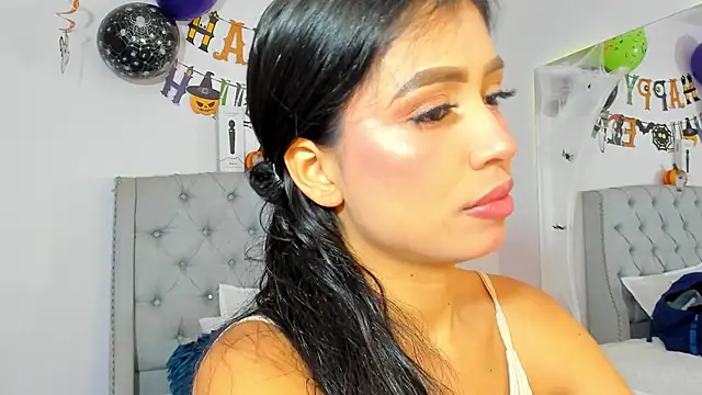 TianaReedd online show from October 23, 12:26 pm