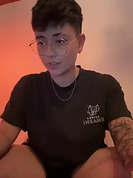 Snapshot of Ashley_Chriss chatting on January 16, 3:23 am Ashley Chriss online show from January 16, 3:23 am