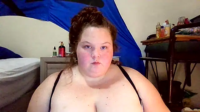 Snapshot of _GodessIsabella_97 chatting on December 13, 8:51 am GodessIsabella 97 online show from December 13, 8:51 am