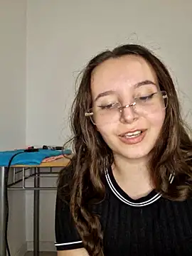 LineaDemie online show from September 21, 5:14 pm