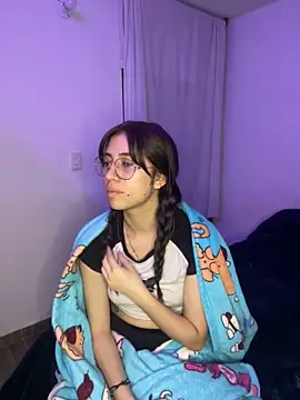 Snapshot of Catyloves chatting on January 11, 7:06 am Catyloves online show from January 11, 7:06 am