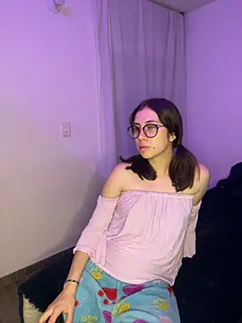 Snapshot of Catyloves chatting on January 24, 3:00 am Catyloves online show from January 24, 3:00 am